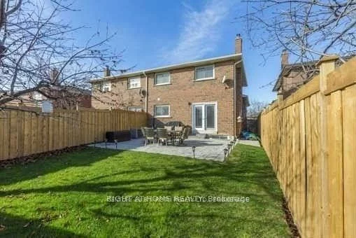 1658, Corkstone, Rathwood, Mississauga