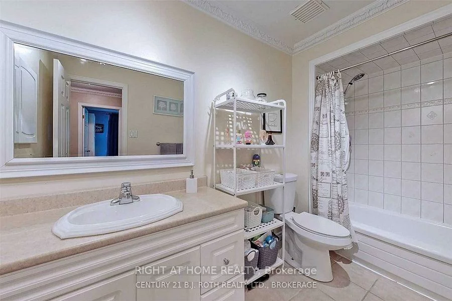 1658, Corkstone, Rathwood, Mississauga