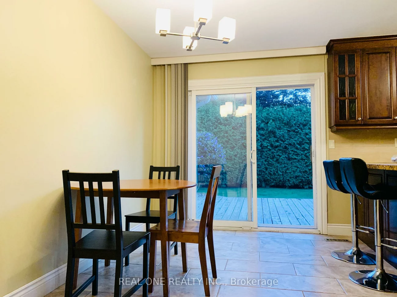 1759, Sherwood Forrest, Sheridan, Mississauga