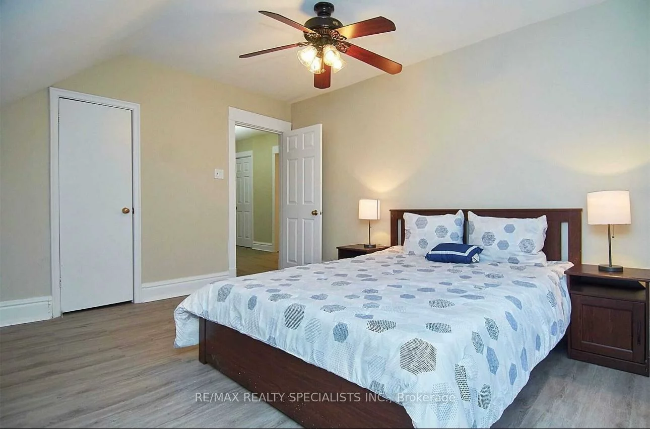 1395, Lorne Park, Lorne Park, Mississauga