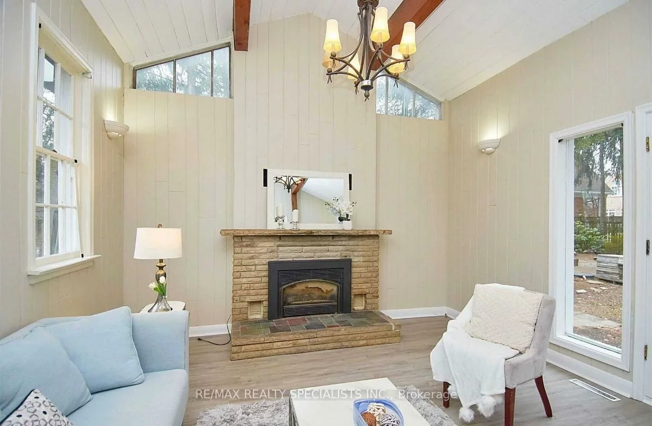 1395, Lorne Park, Lorne Park, Mississauga