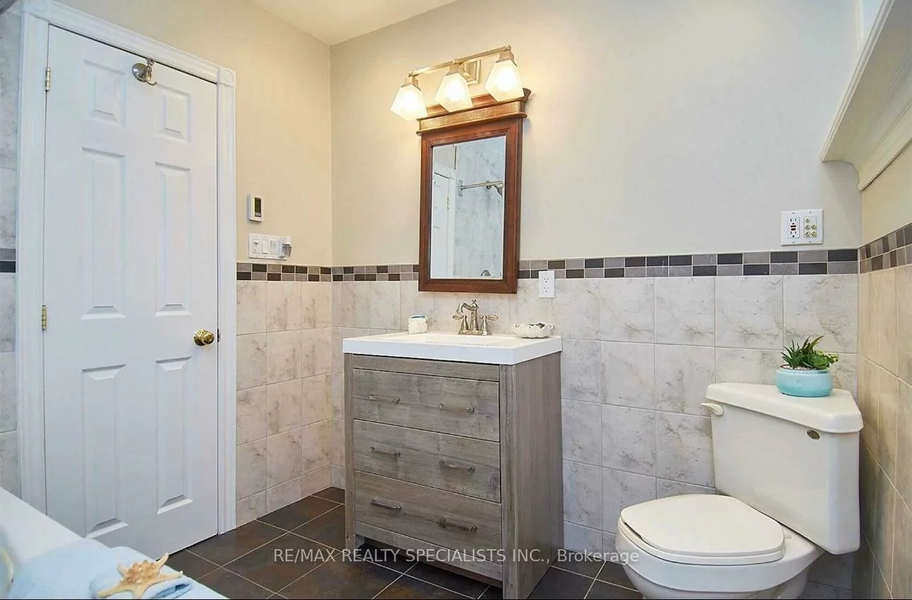 1395, Lorne Park, Lorne Park, Mississauga