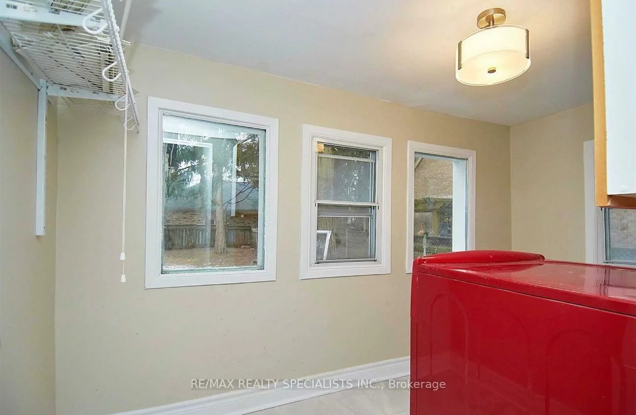 1395, Lorne Park, Lorne Park, Mississauga