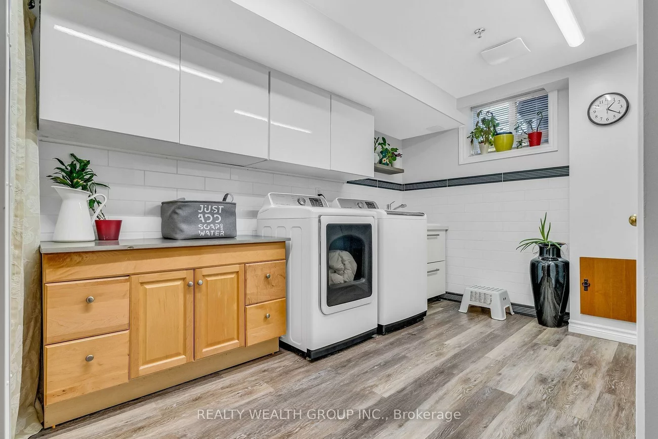 771, Eversley, Mississauga Valleys, Mississauga