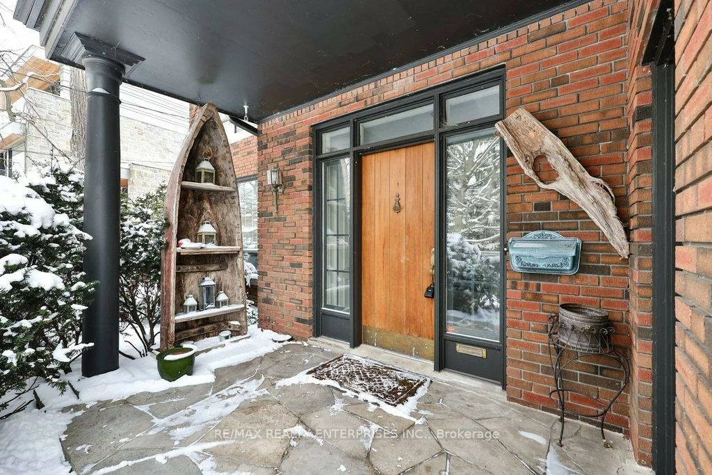 48, Cumberland, Port Credit, Mississauga