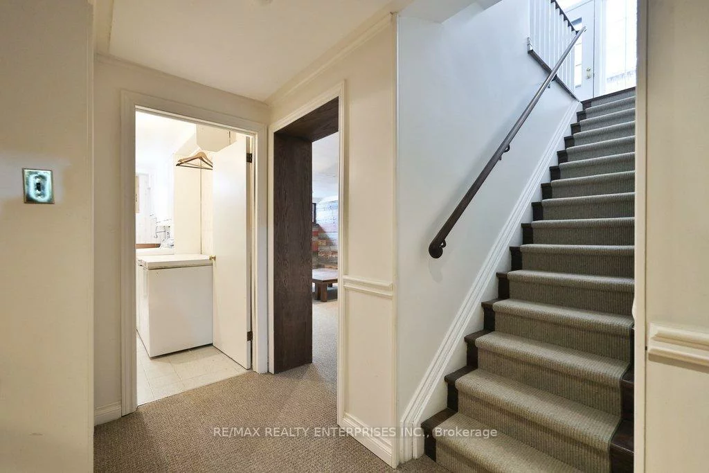 48, Cumberland, Port Credit, Mississauga