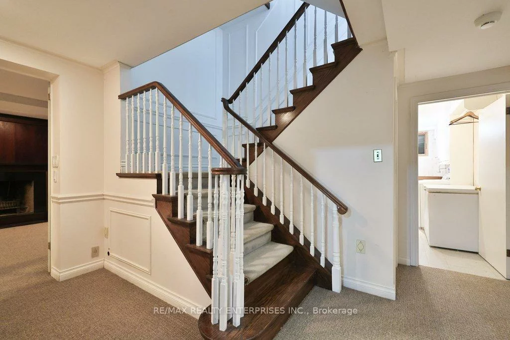 48, Cumberland, Port Credit, Mississauga