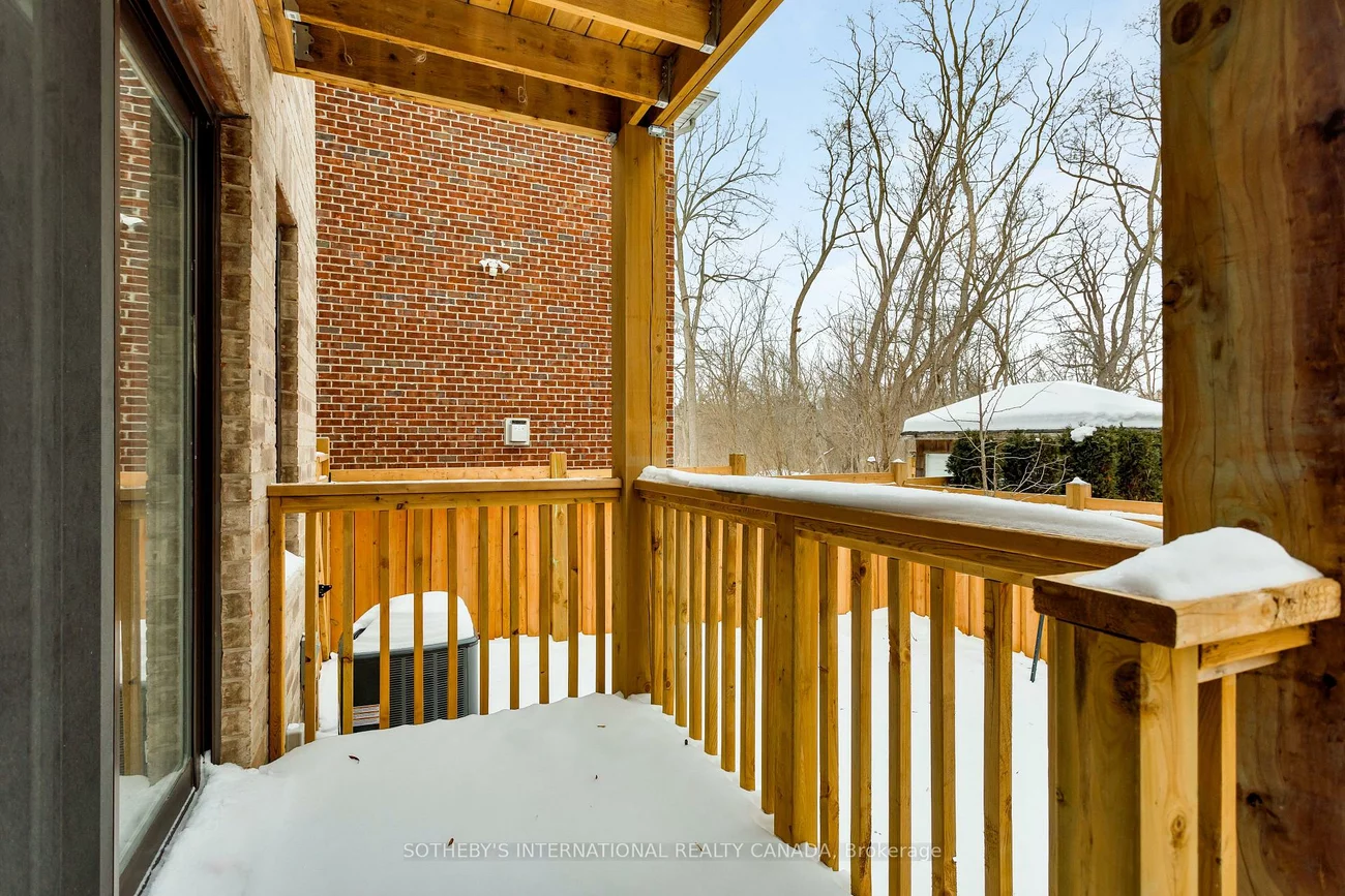 197, Wyndham, Streetsville, Mississauga