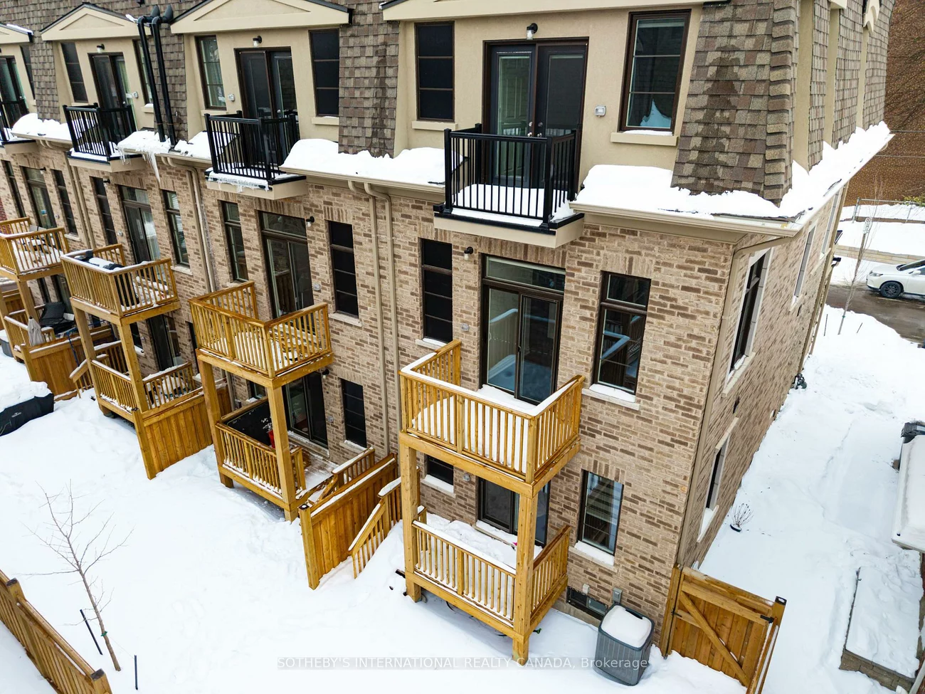 197, Wyndham, Streetsville, Mississauga