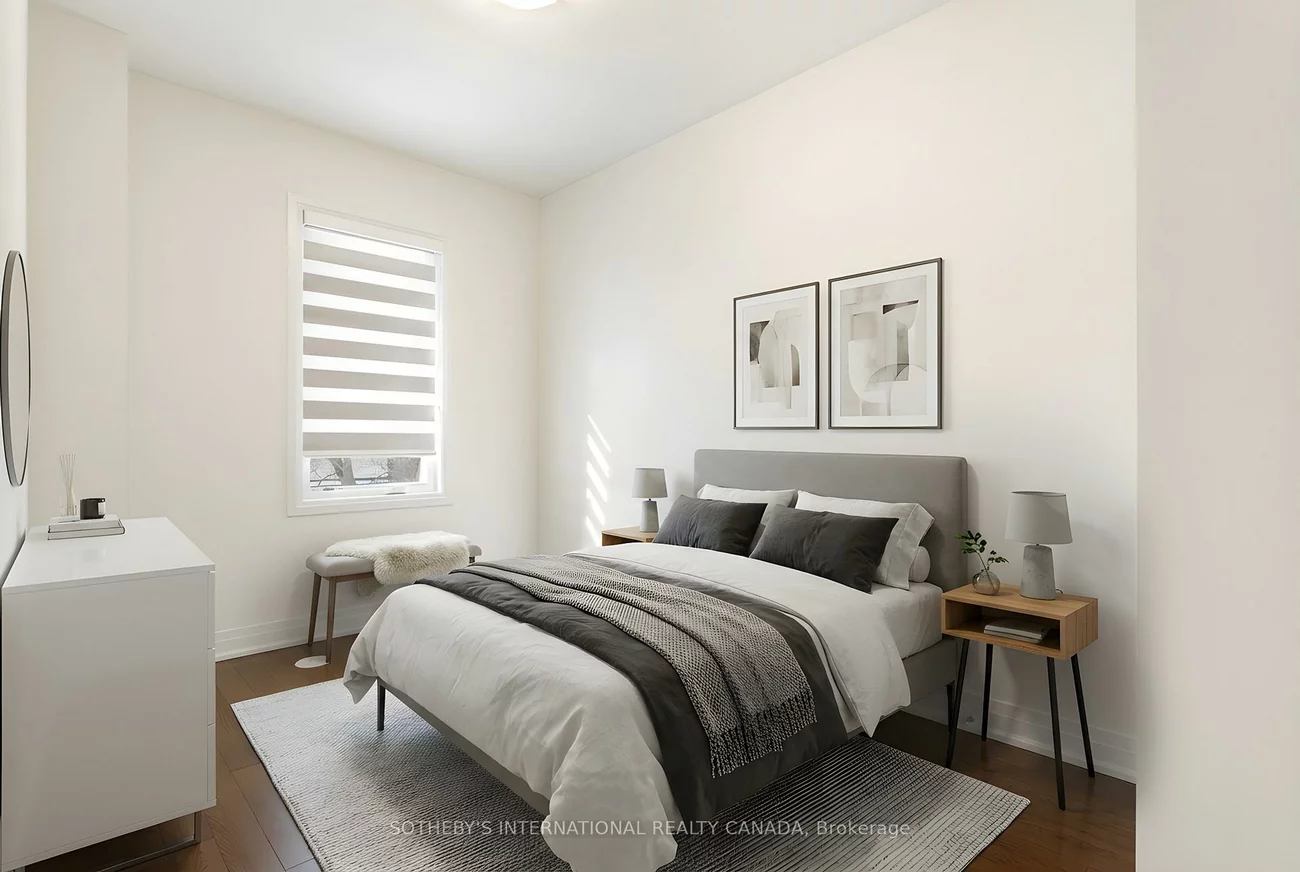 197, Wyndham, Streetsville, Mississauga