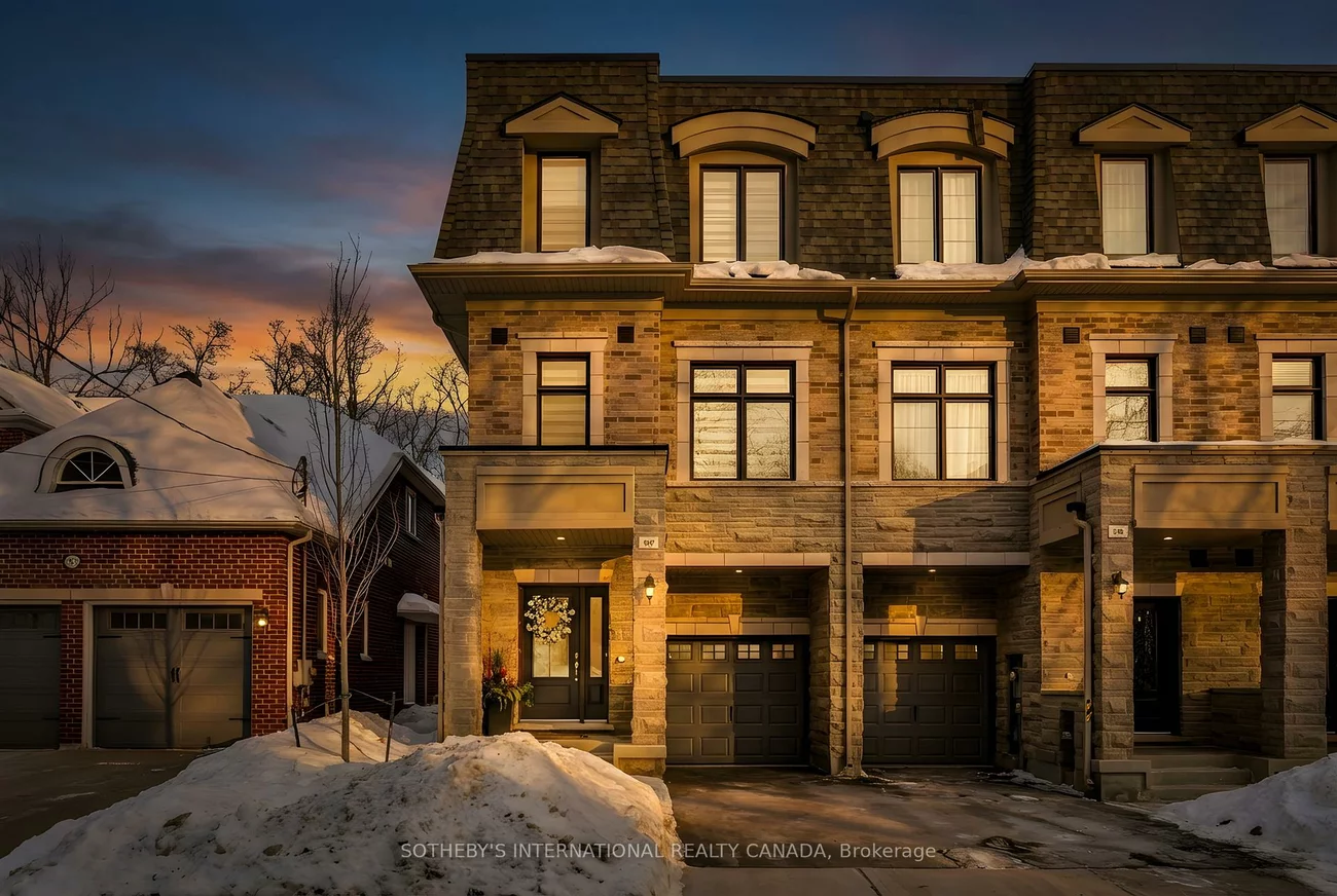 197, Wyndham, Streetsville, Mississauga