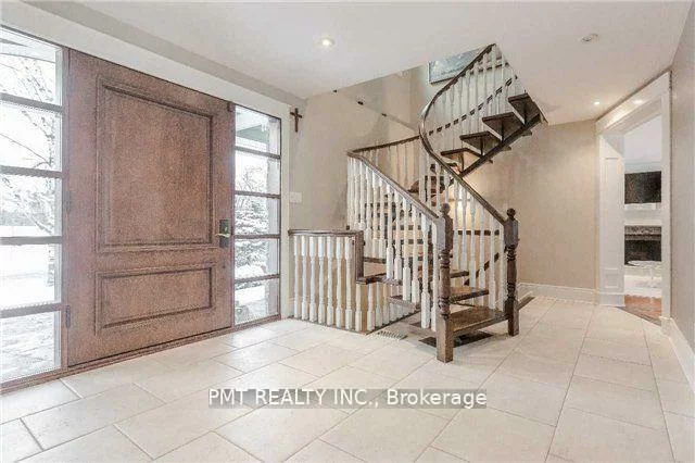 754, Dack, Port Credit, Mississauga