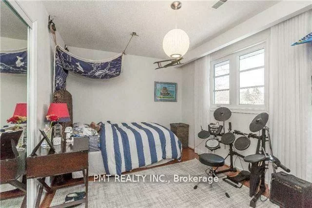 754, Dack, Port Credit, Mississauga