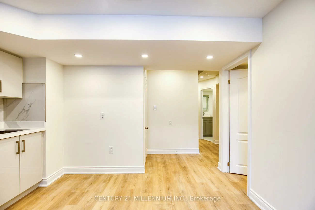 5557, Oscar Peterson, Churchill Meadows, Mississauga