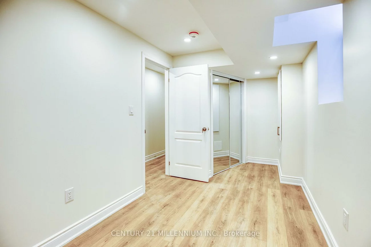 5557, Oscar Peterson, Churchill Meadows, Mississauga