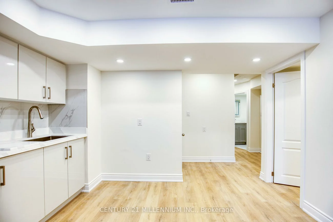 5557, Oscar Peterson, Churchill Meadows, Mississauga