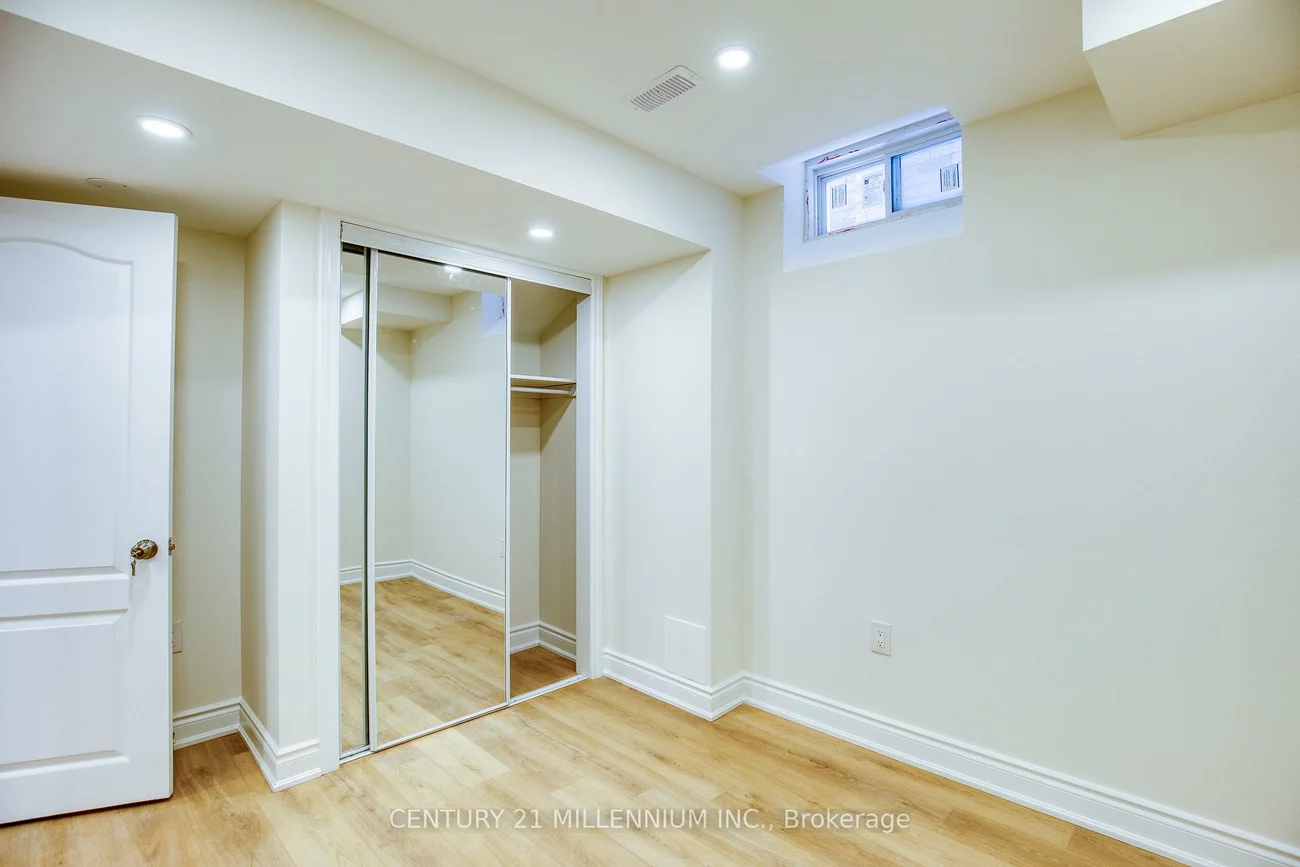 5557, Oscar Peterson, Churchill Meadows, Mississauga