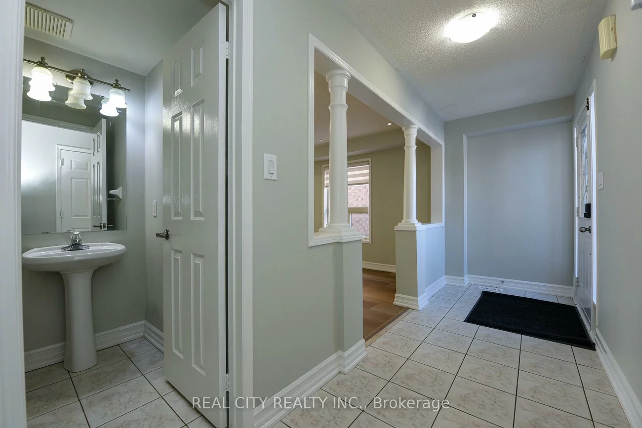 6416, Hampden Woods, Lisgar, Mississauga