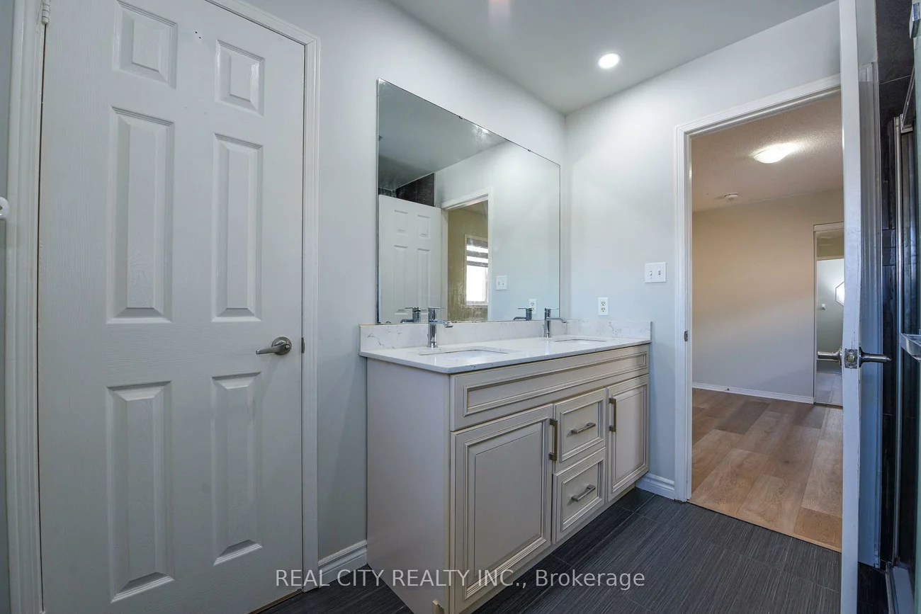 6416, Hampden Woods, Lisgar, Mississauga