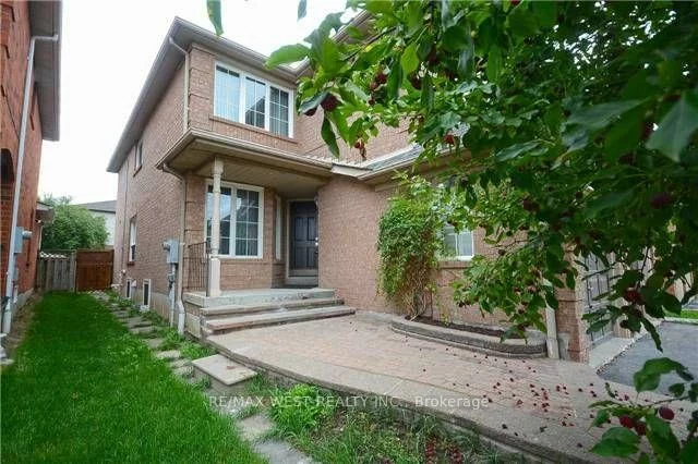 5758, Greensboro, Central Erin Mills, Mississauga