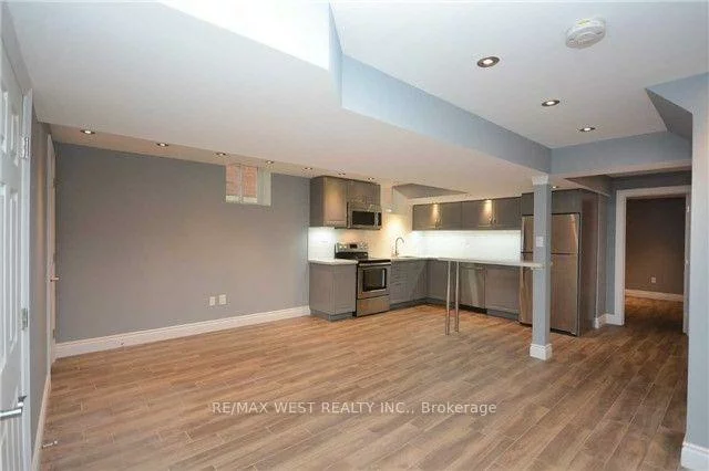 5758, Greensboro, Central Erin Mills, Mississauga