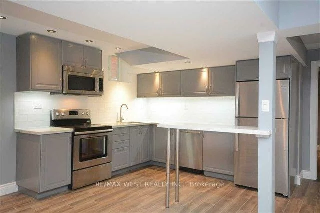 5758, Greensboro, Central Erin Mills, Mississauga