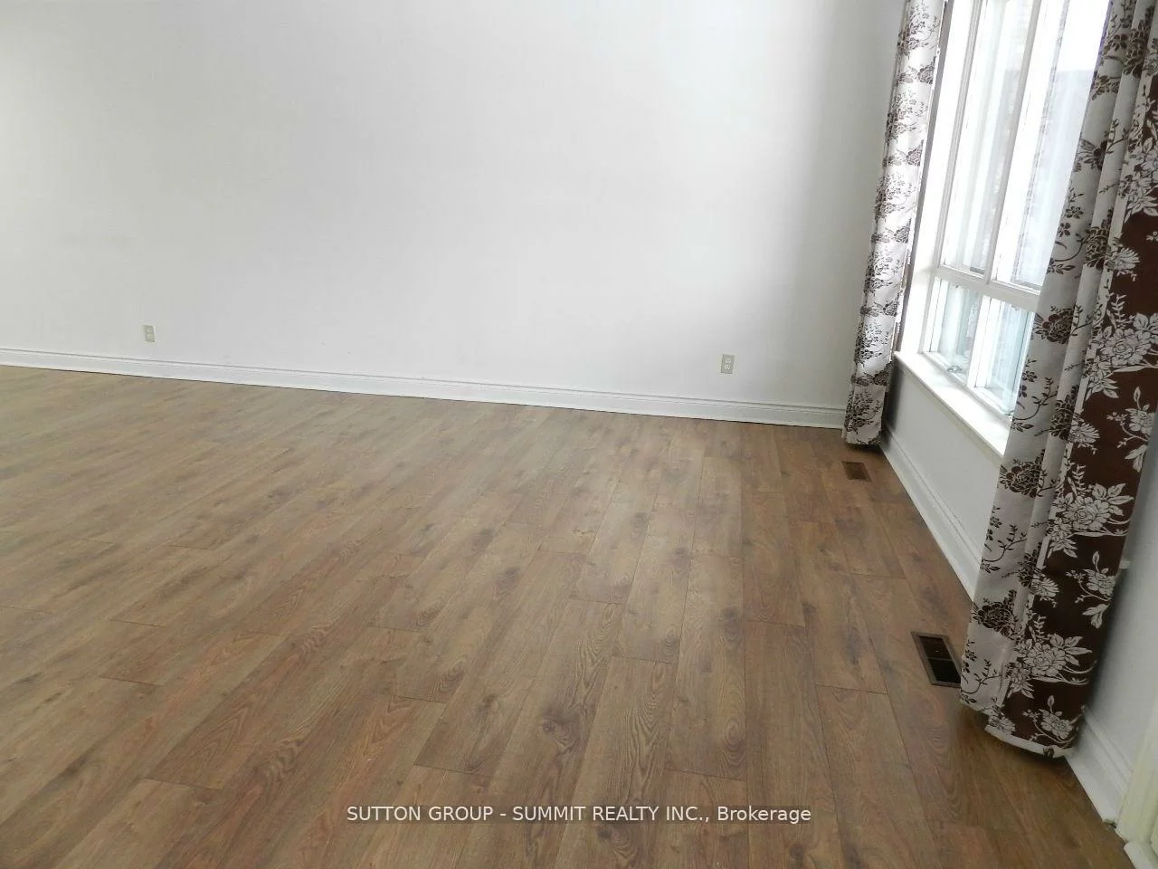 3367, Verhoeven, Erindale, Mississauga