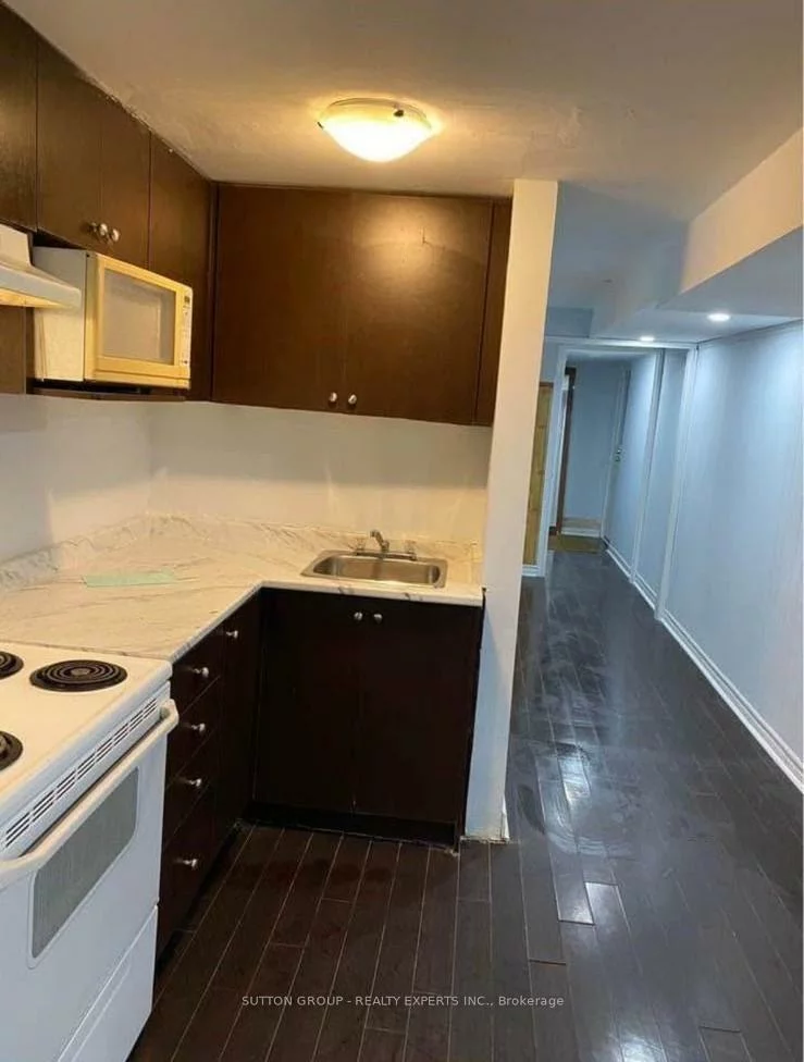 2644, Lundene, Clarkson, Mississauga