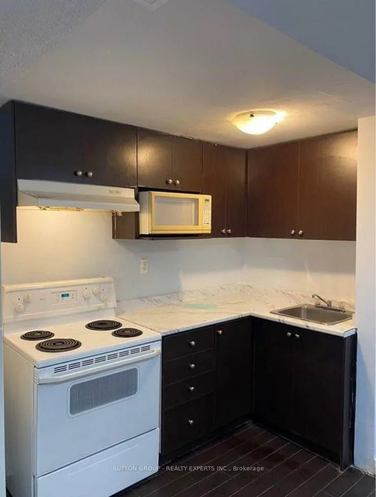 2644, Lundene, Clarkson, Mississauga