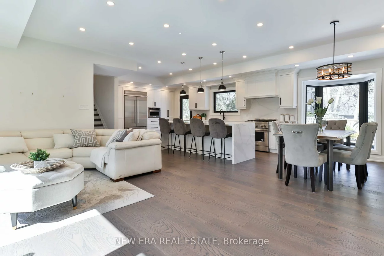 1481, Chasehurst, Lorne Park, Mississauga