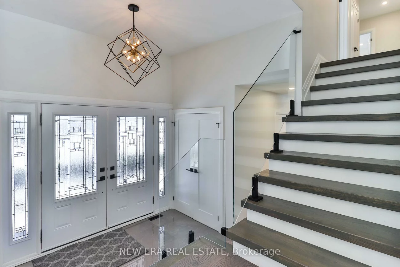 1481, Chasehurst, Lorne Park, Mississauga