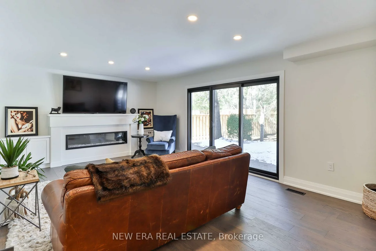 1481, Chasehurst, Lorne Park, Mississauga