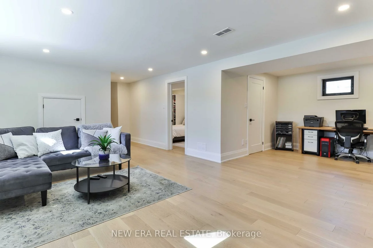 1481, Chasehurst, Lorne Park, Mississauga