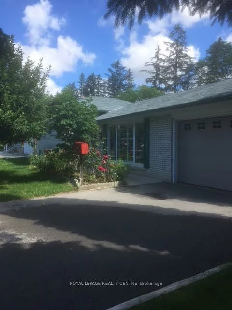 2341, Genevieve, Cooksville, Mississauga