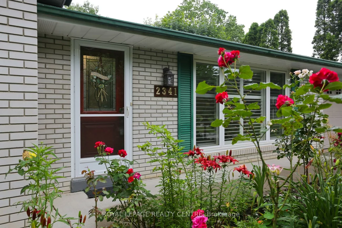 2341, Genevieve, Cooksville, Mississauga