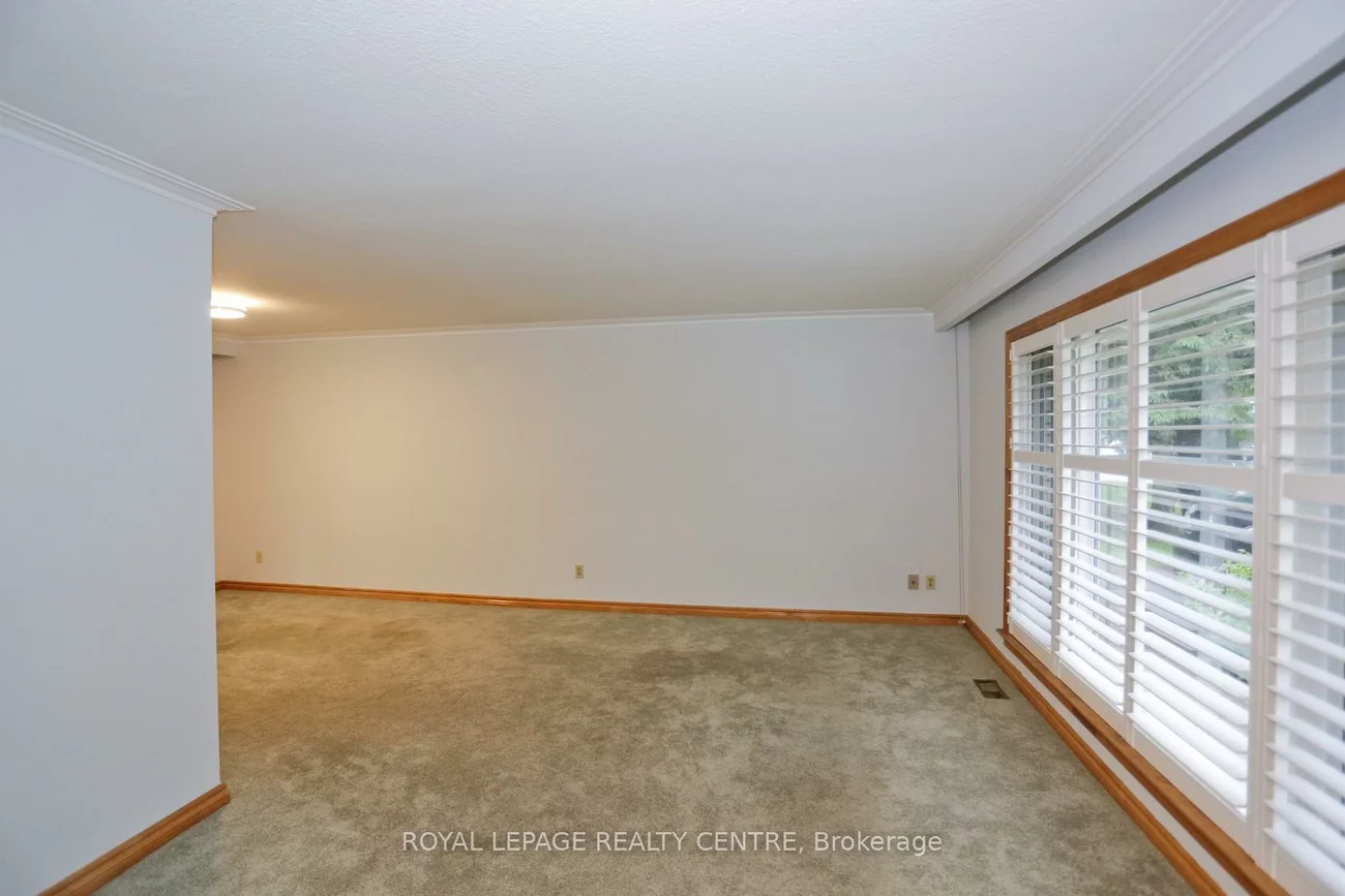 2341, Genevieve, Cooksville, Mississauga