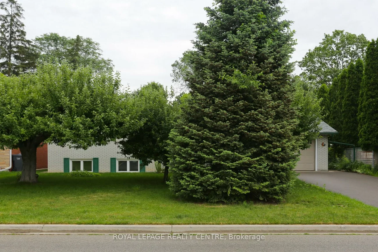 2341, Genevieve, Cooksville, Mississauga