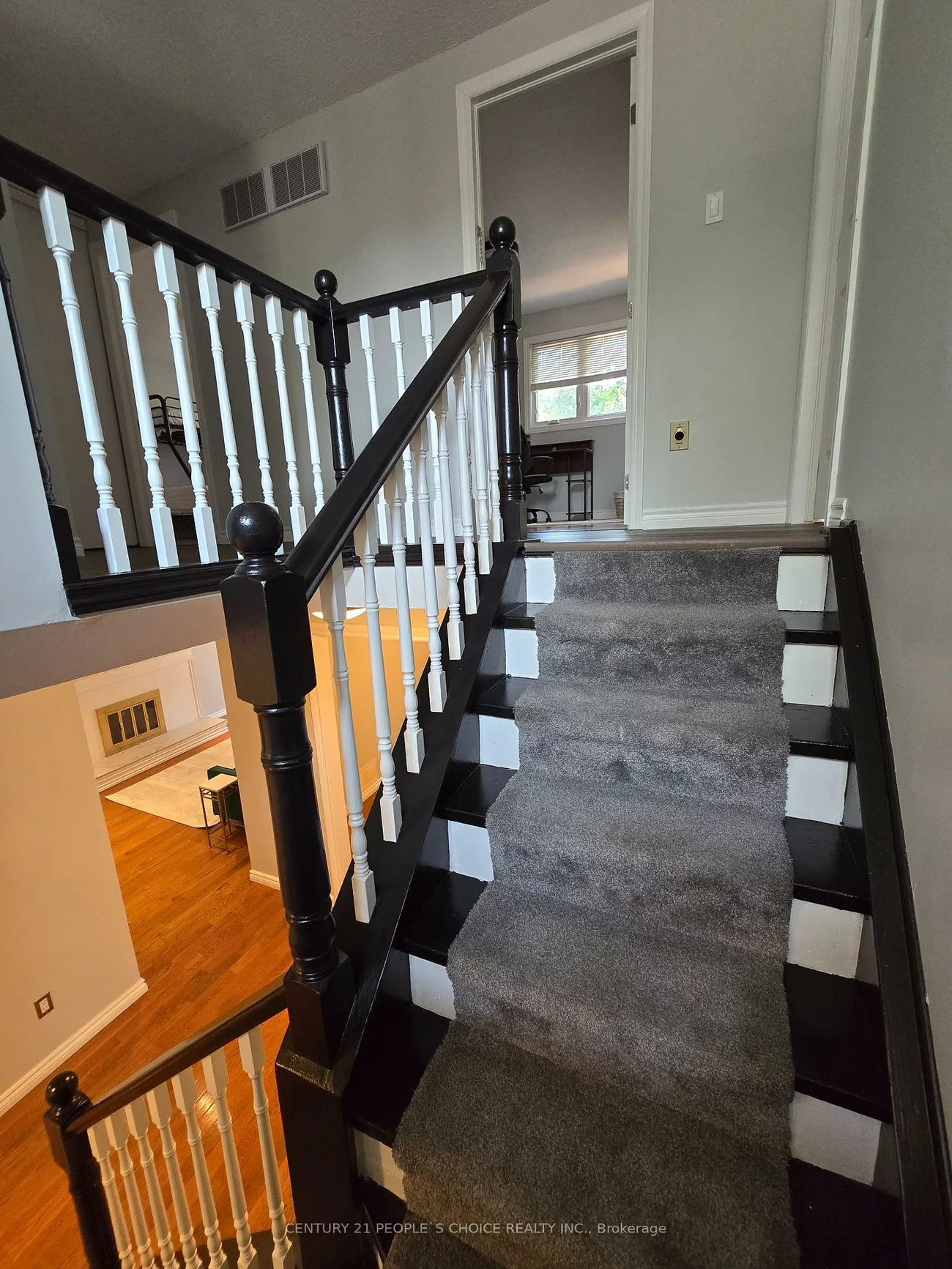 6063, Farmstead, Meadowvale, Mississauga