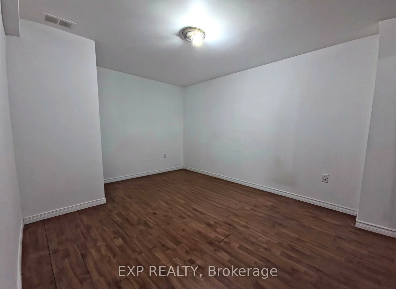 5815, Riverdale, East Credit, Mississauga