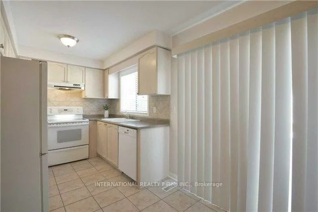 3259, High Springs, Cooksville, Mississauga