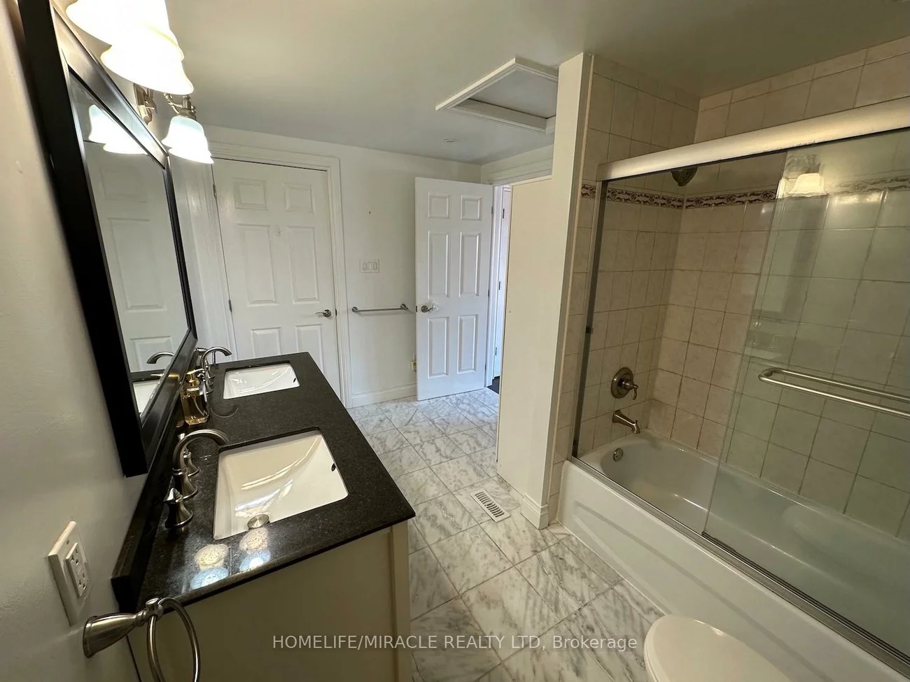 2064, Millway, Erin Mills, Mississauga