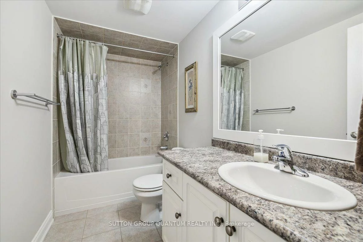 32, Harborn, Cooksville, Mississauga