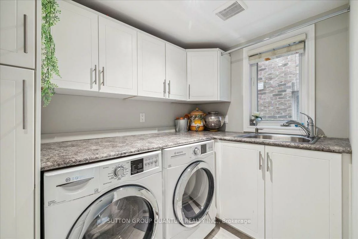 32, Harborn, Cooksville, Mississauga