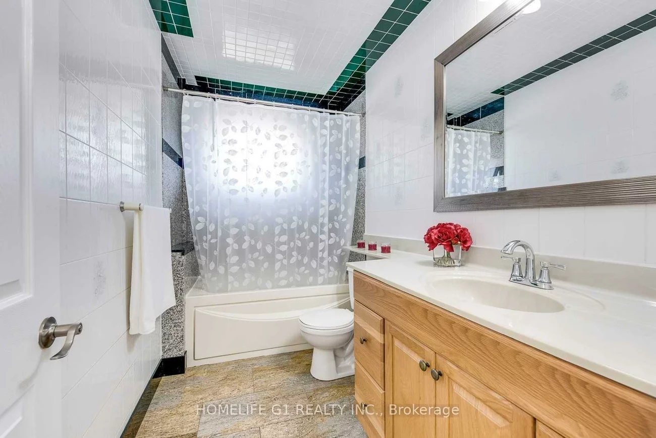 2503, Constable, Clarkson, Mississauga