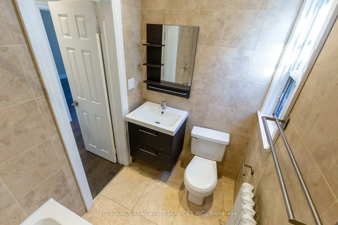 253, Lakeshore, Port Credit, Mississauga