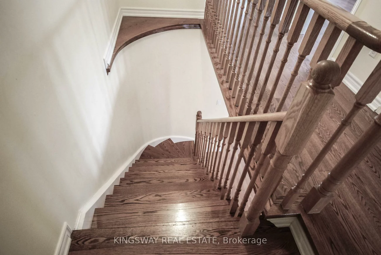 5468, Palmerston, Central Erin Mills, Mississauga