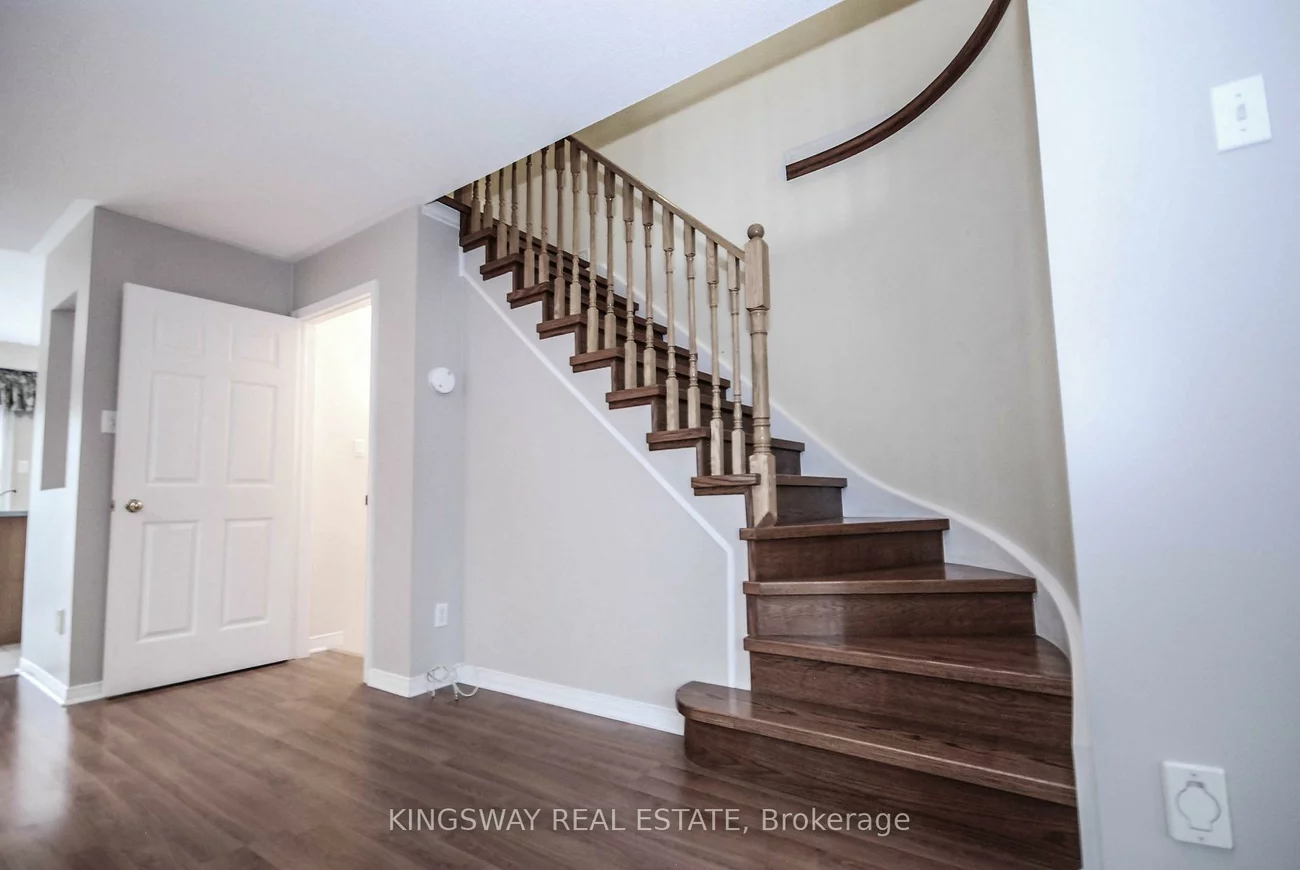 5468, Palmerston, Central Erin Mills, Mississauga
