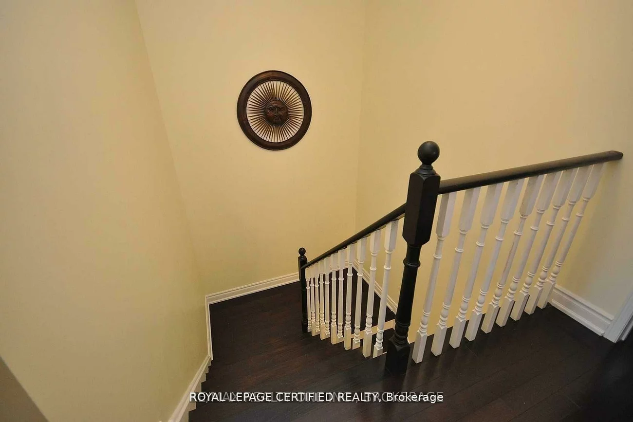 426, Orange Walk, Hurontario, Mississauga