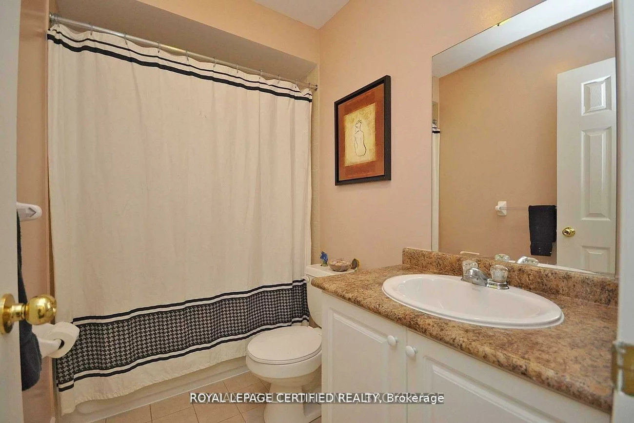 426, Orange Walk, Hurontario, Mississauga