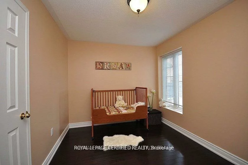 426, Orange Walk, Hurontario, Mississauga